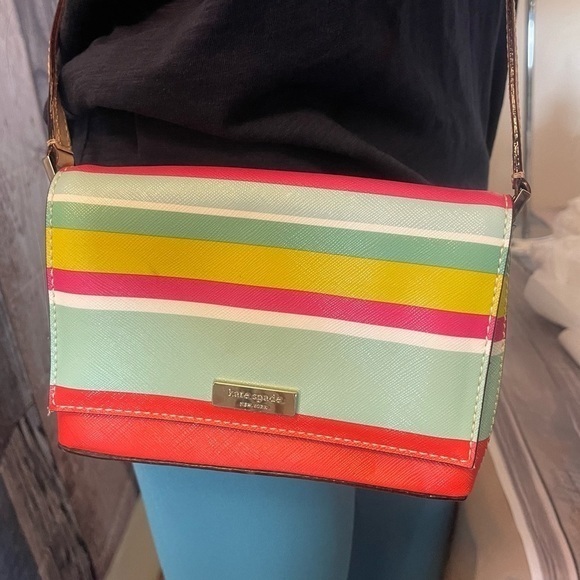 Kate Spade♠️ Multicolor striped crossbody - Eye Catching Crossbody - Picture 1 of 12
